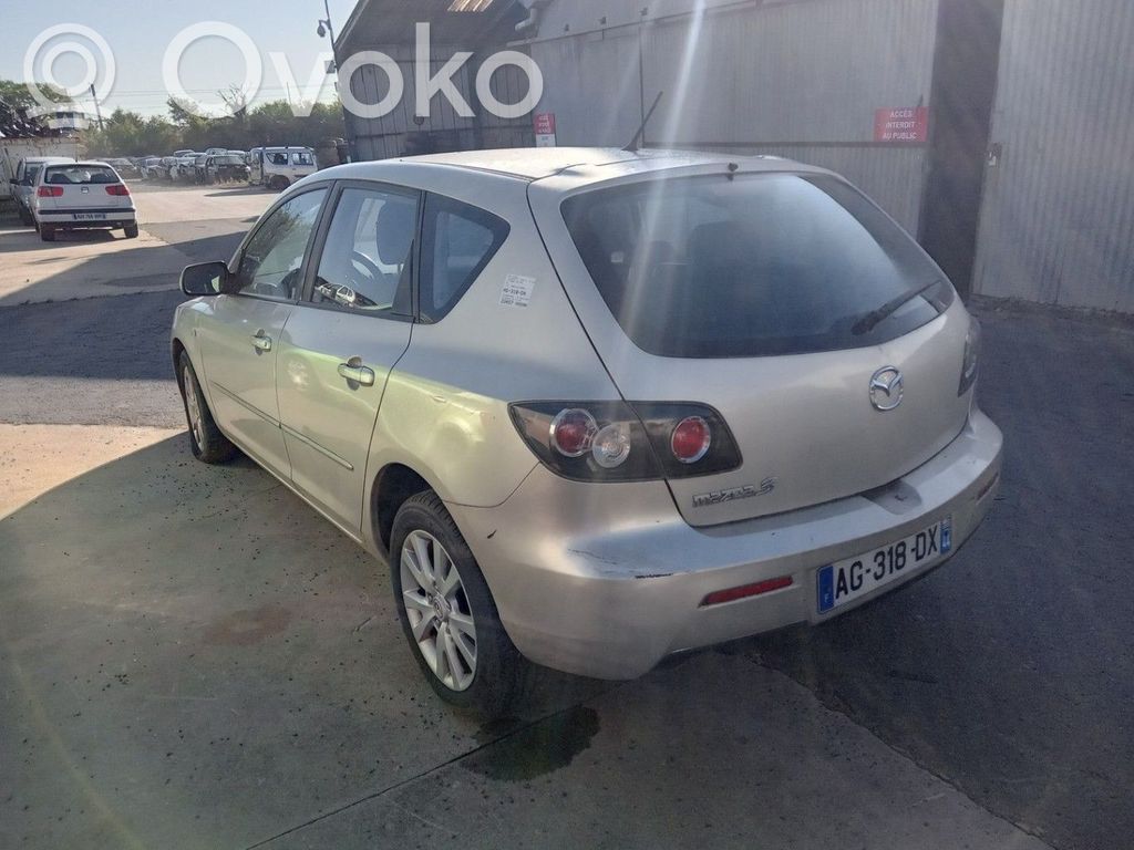 Mazda 3 I Third/center stoplight 