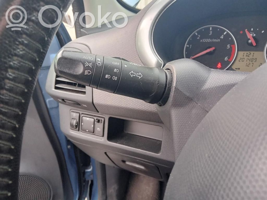 Nissan Micra Commodo, commande essuie-glace/phare 