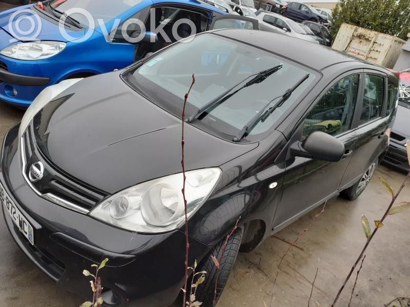 Nissan Note (E11) Дверь 