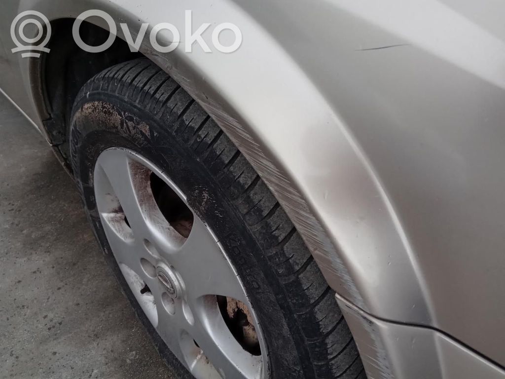 Nissan Primera Aile 