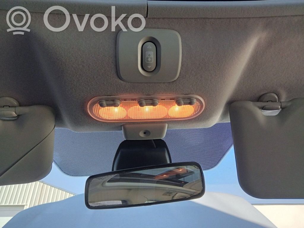 Nissan Qashqai Front seat light 