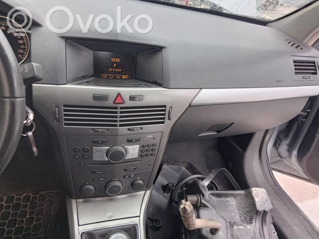 Opel Astra H Hazard light switch 
