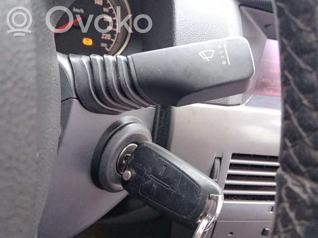 Opel Astra H Ignition lock 