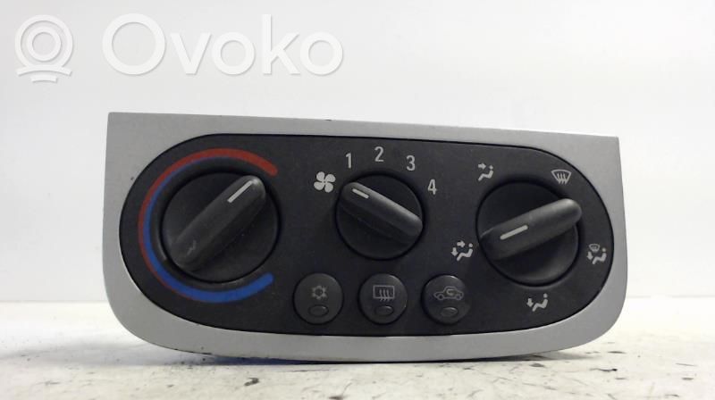 Opel Corsa C Climate control unit 