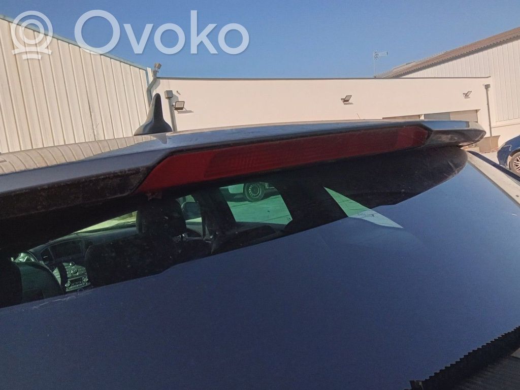 Opel Insignia A Trzecie światło stop 