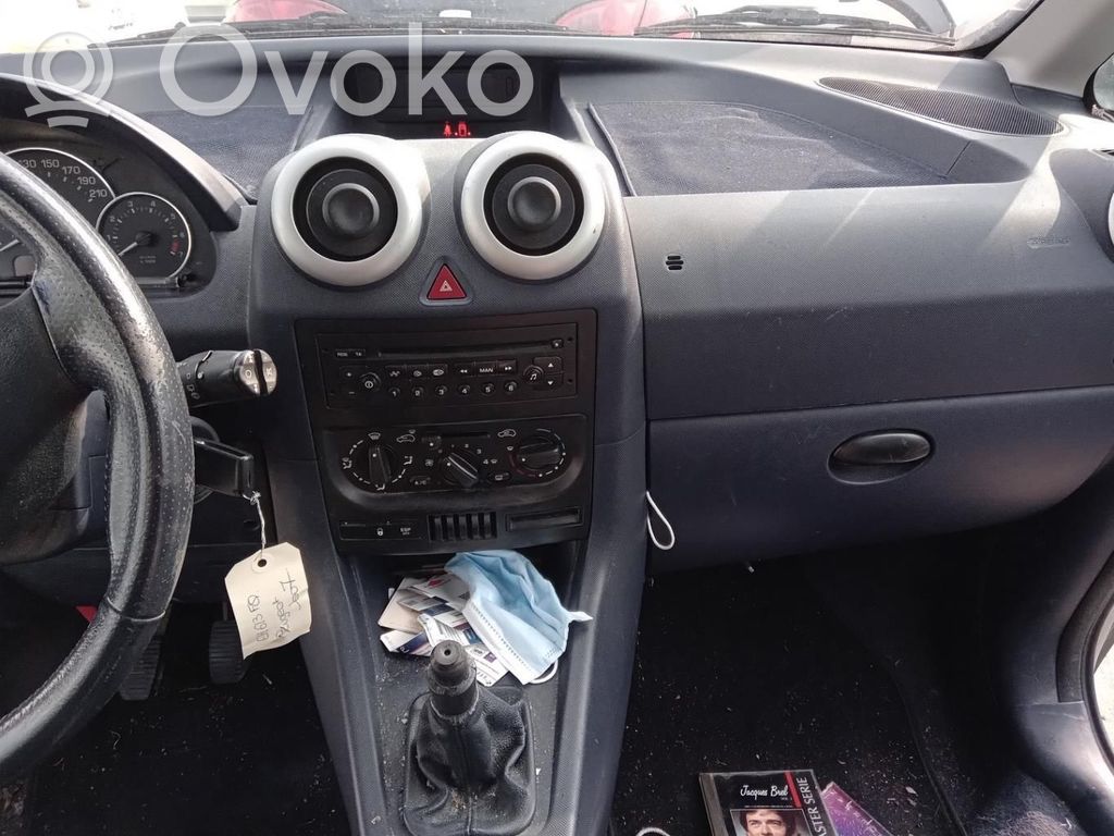 Peugeot 1007 Hazard light switch 