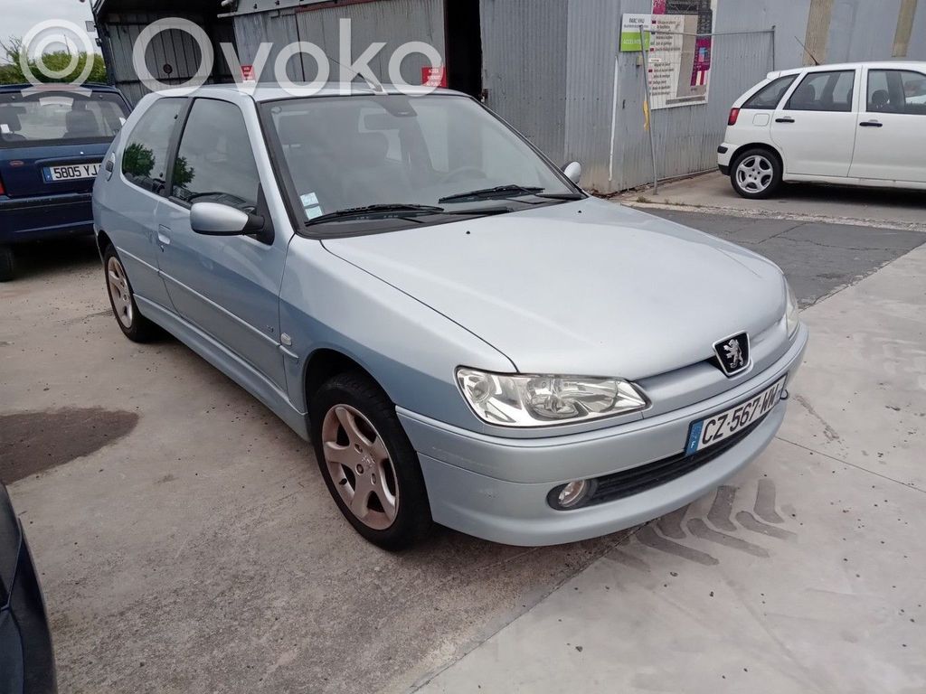 Peugeot 306 Wischerarm vorne 