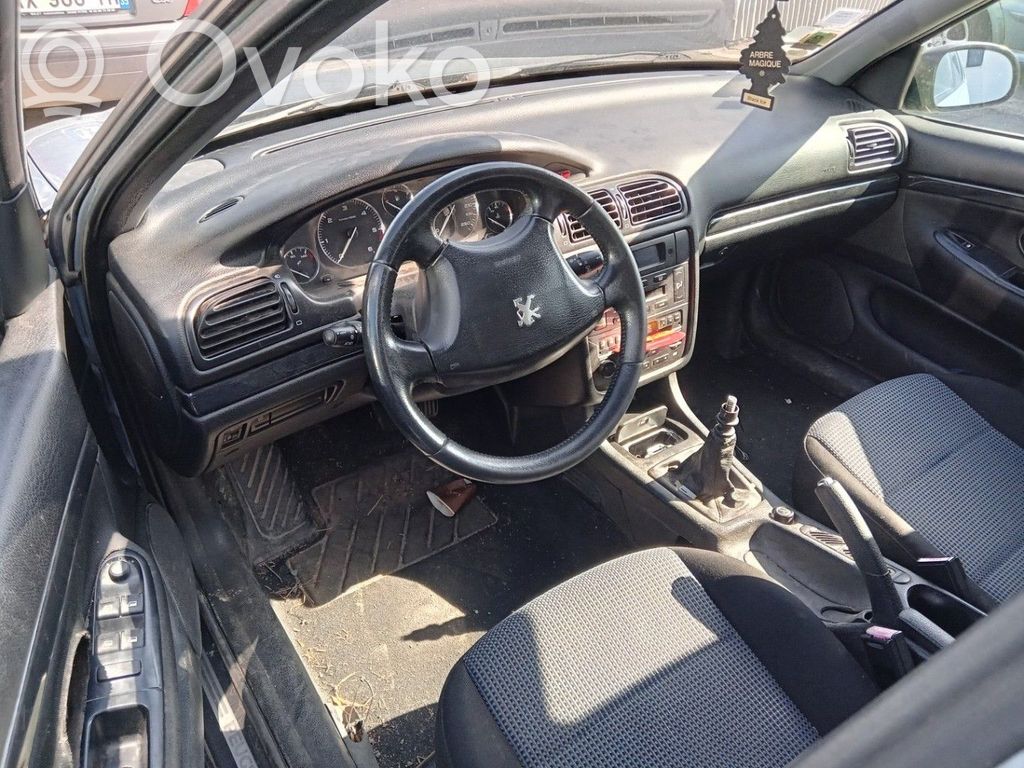 Manecilla interna puerta trasera   9143E7
