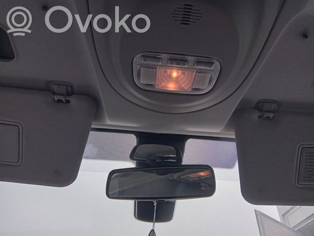 Peugeot Partner Luz del asiento delantero 