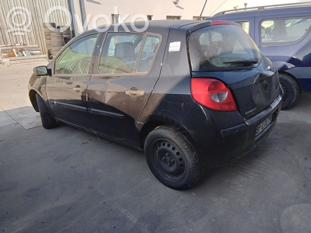 Manecilla externa puerta trasera   7701475753