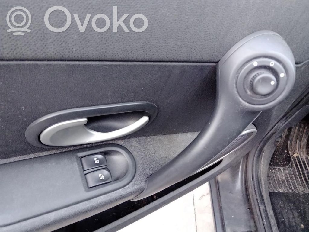Renault Clio III Electric window control switch 