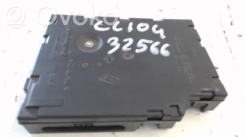 Renault Clio IV Ignition key card reader 