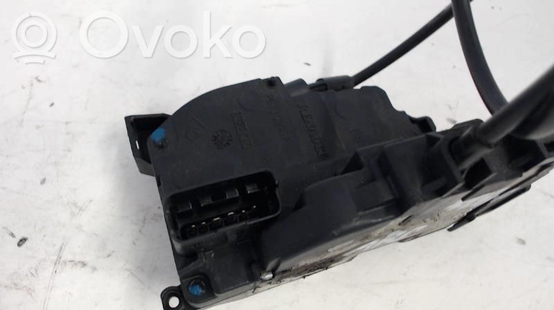 Renault Grand Modus Aizmugurē slēdzene 
