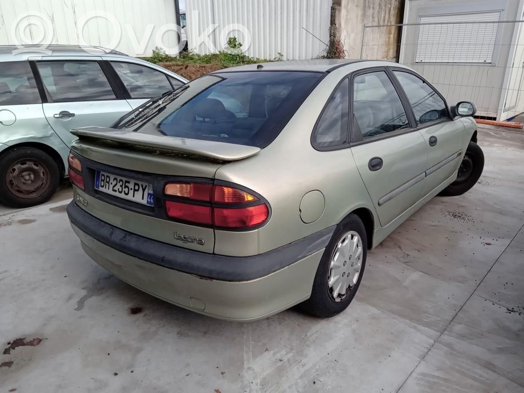 Renault Laguna I Puerta trasera 