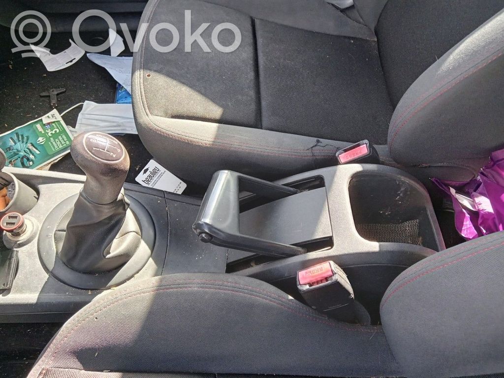 Renault Megane II Hebilla del cinturón delantero 