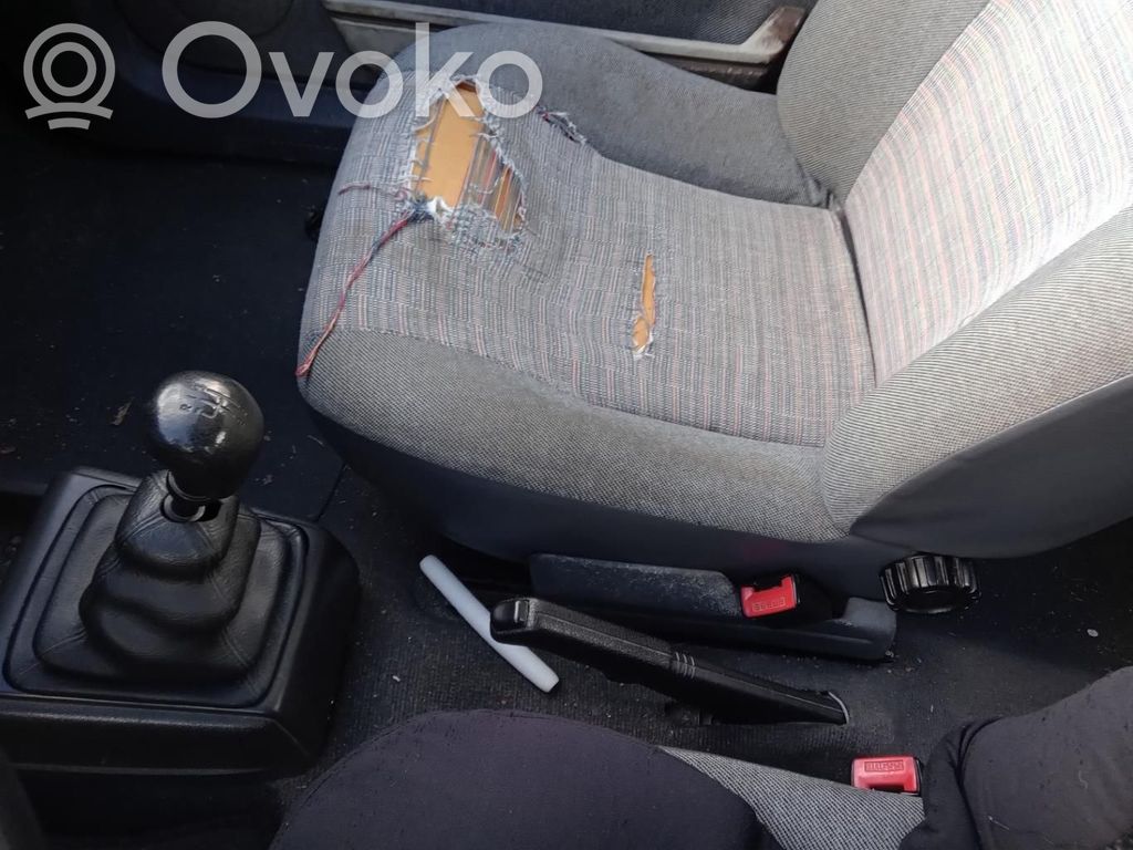 Renault 19 Hebilla del cinturón delantero 