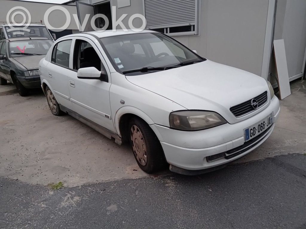 Opel Astra G Zacisk hamulcowy przedni 