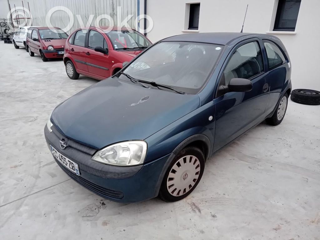 Opel Corsa C Sparnas 