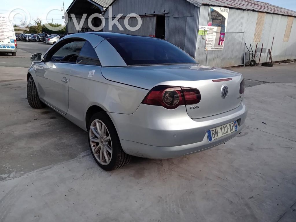 Puskuri   1Q0807417GRU