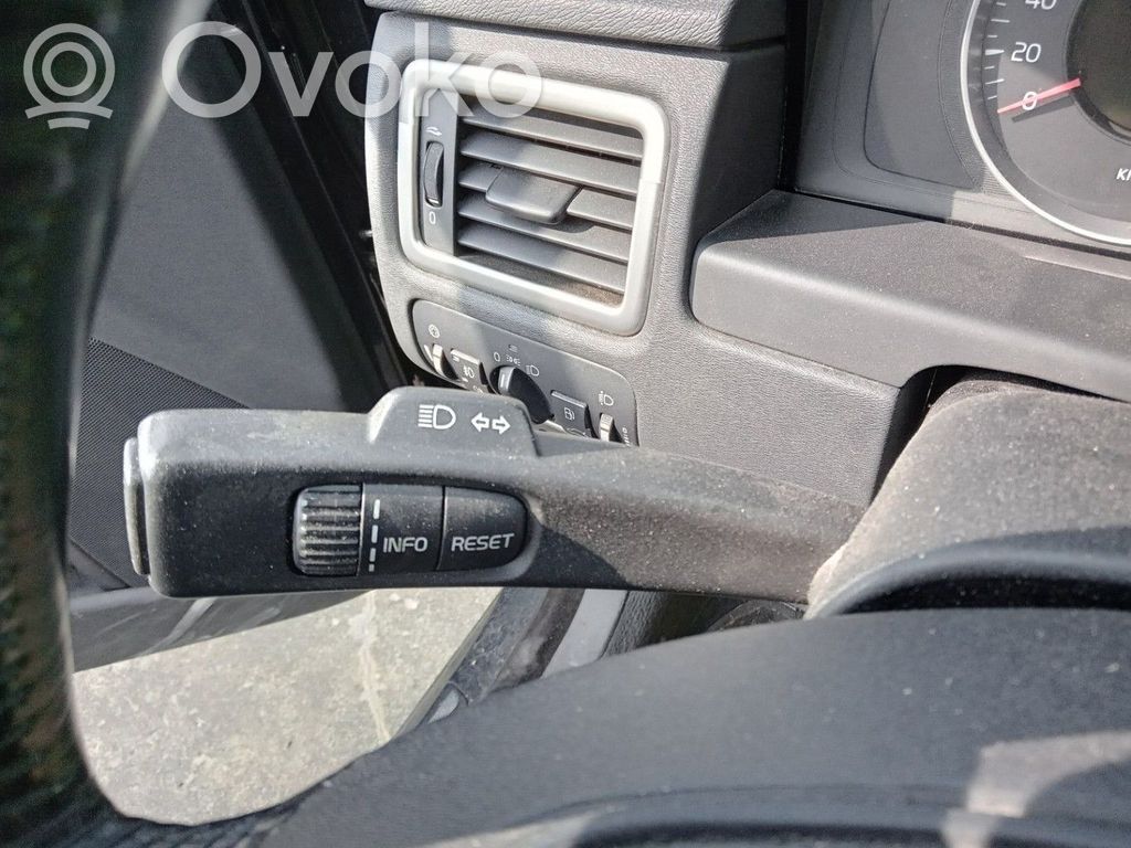 Volvo V70 Indicator stalk 