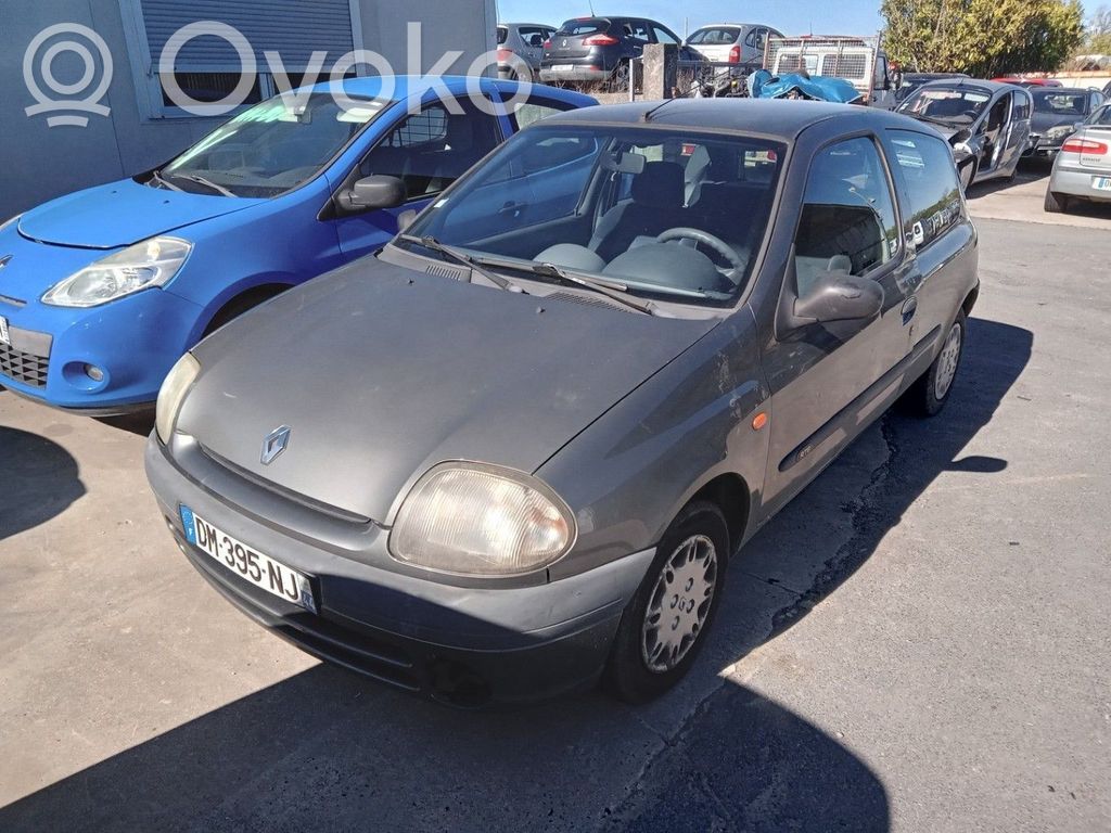 Renault Clio II Apărători interioare aripă roată față 