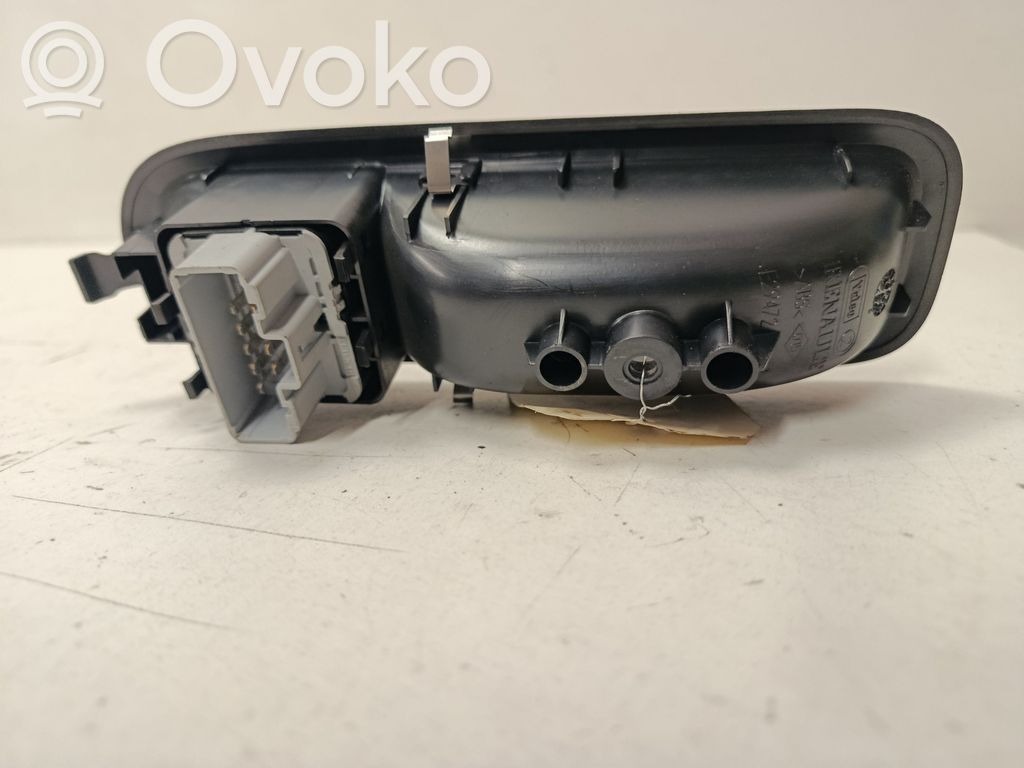 Electric window control switch   8200214939