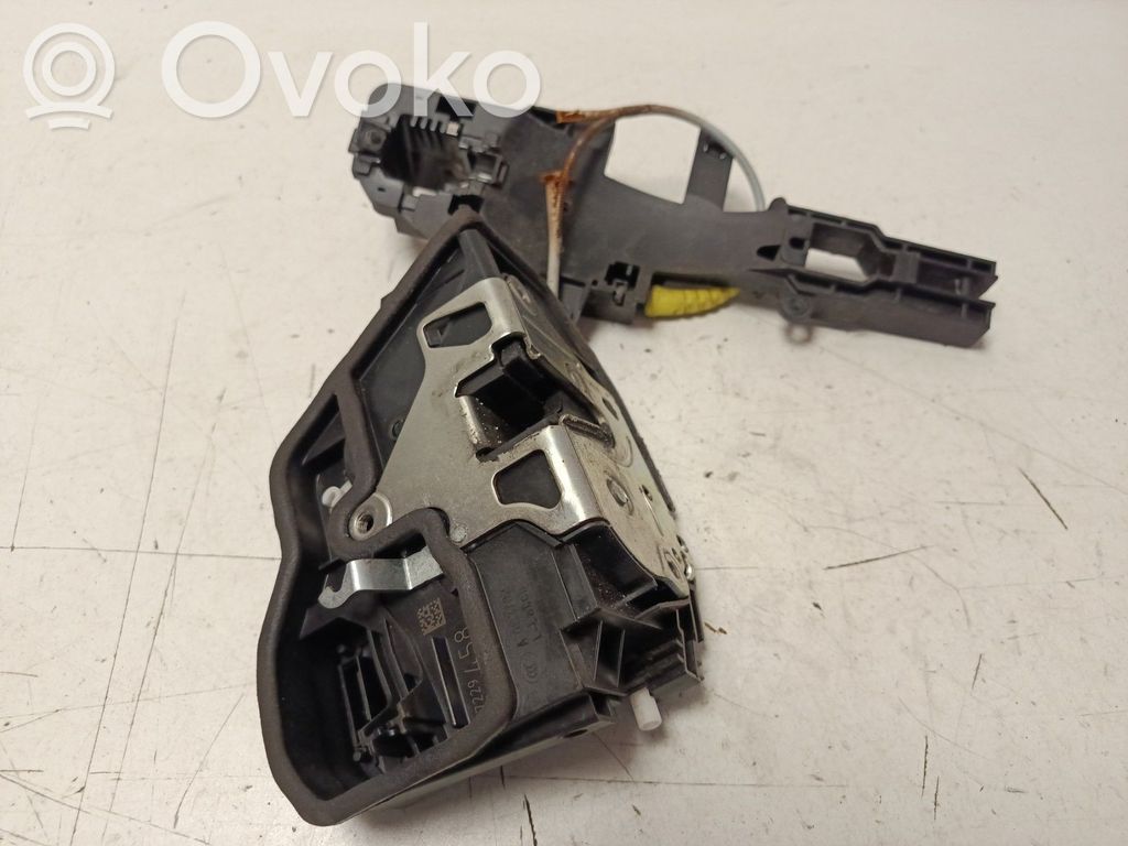 Front door lock   51217229461