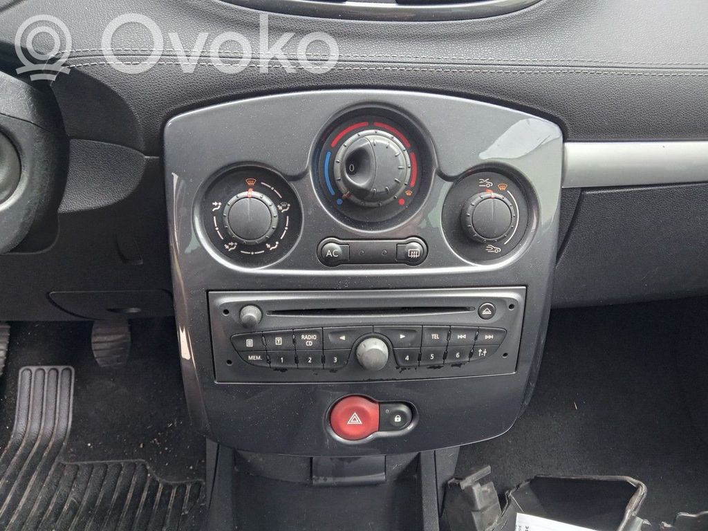Renault Clio III Climate control unit 