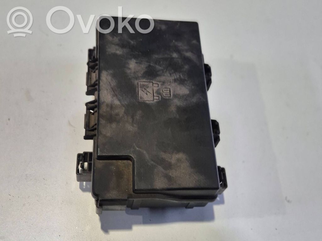 Dodge Durango III Fuse box set 
