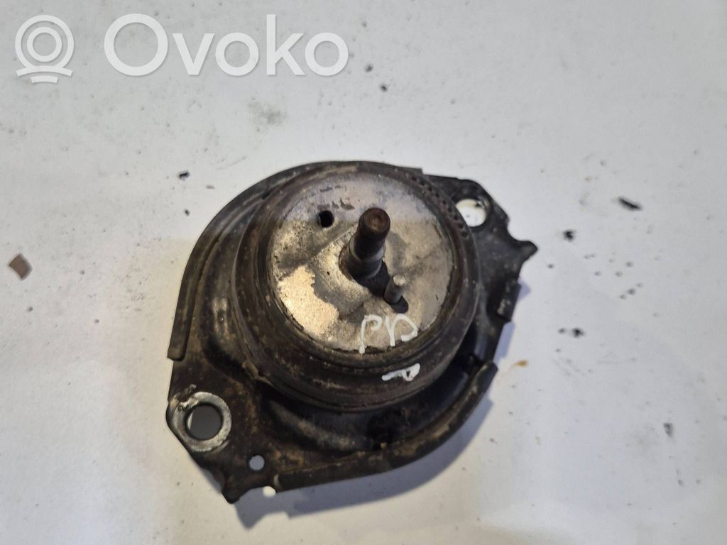 Dodge Charger Engine mount bracket 