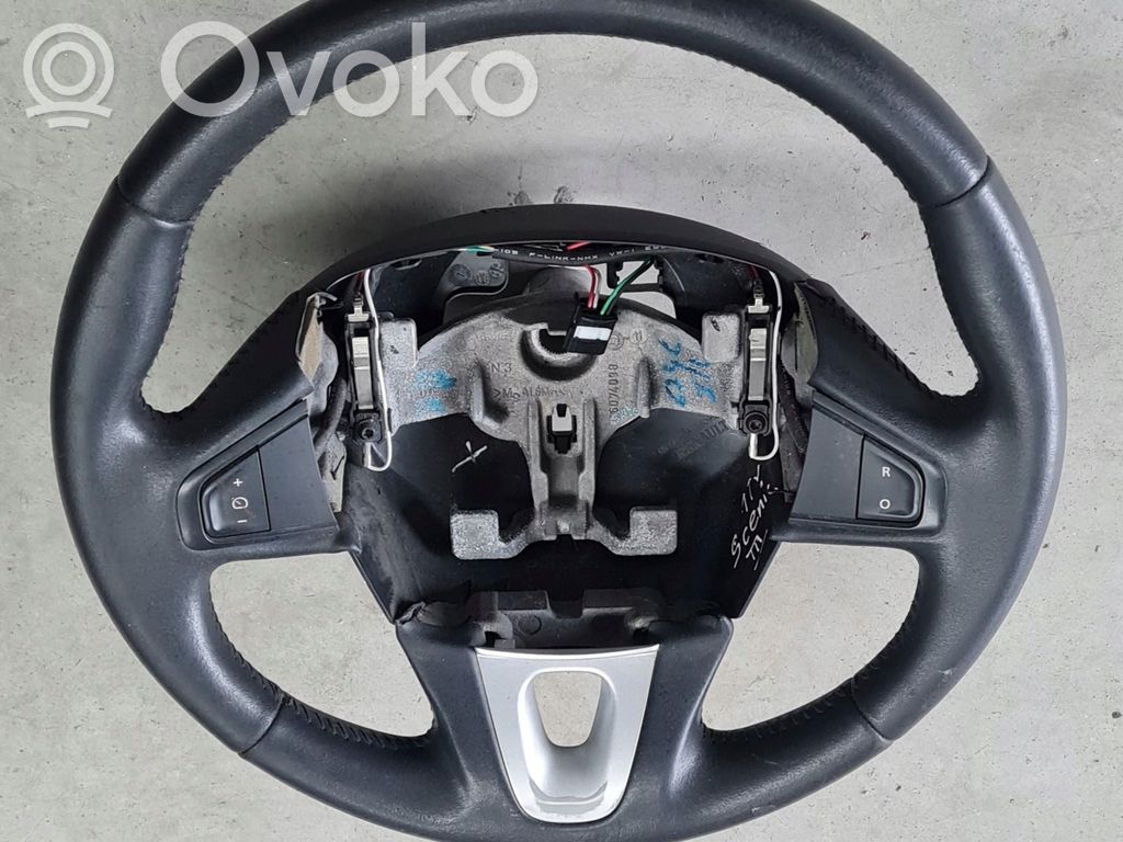 Renault Megane III Lenkrad 