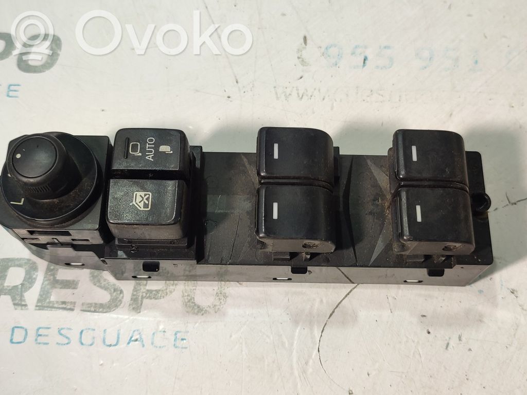 Electric window control switch   BMN866350