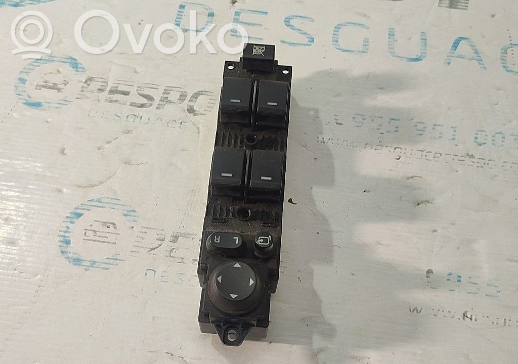 Electric window control switch   BCD166350B