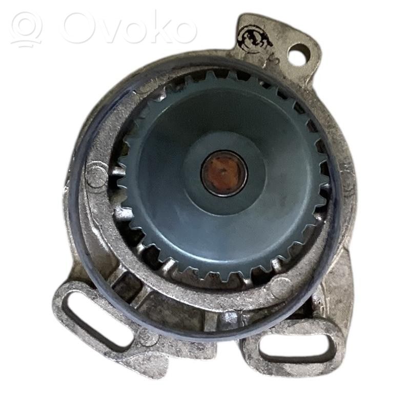 Audi 100 S4 C4 Pompe d'injection de carburant à haute pression 