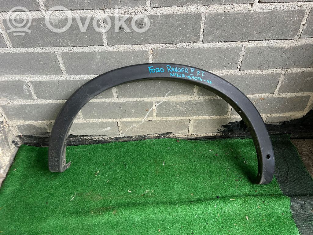 Front arch trim   16A074
