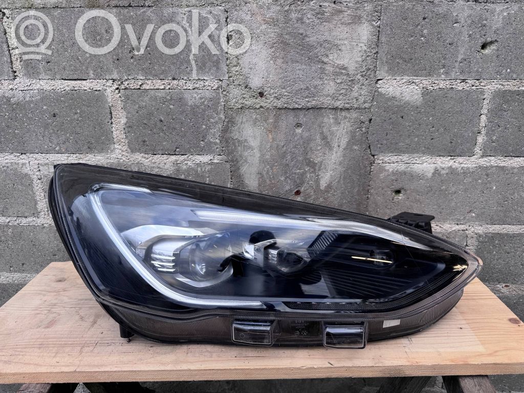 Ford Focus Headlight/headlamp 
