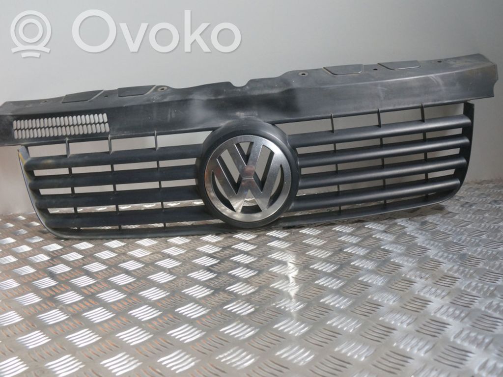 Volkswagen Transporter - Caravelle T5 Maskownica / Grill / Atrapa górna chłodnicy 