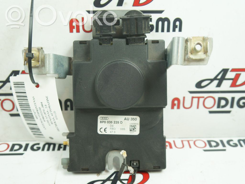 Audi A3 S3 8P Aerial antenna amplifier 