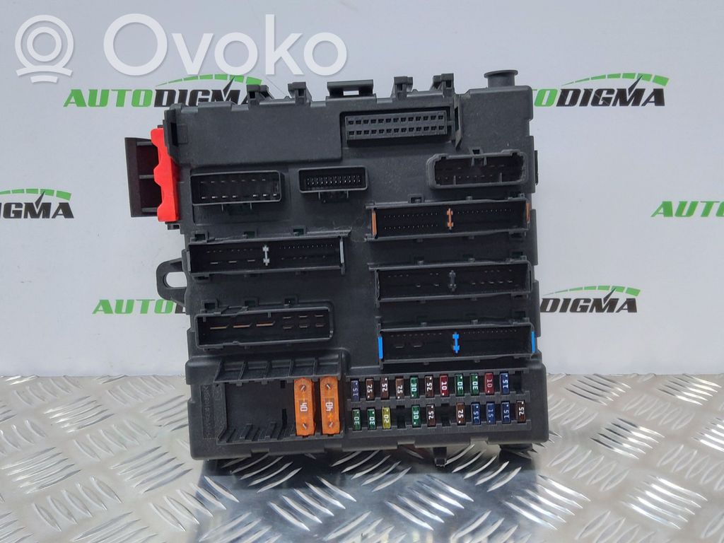 Saab 9-3 Ver2 Fuse module 