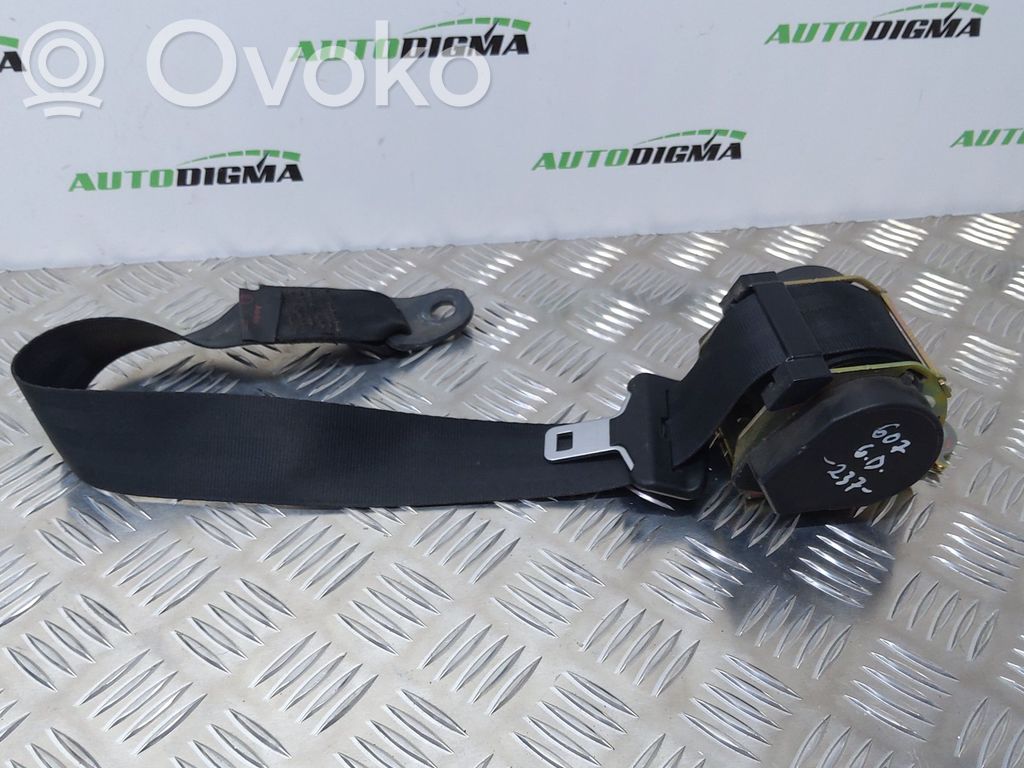 Peugeot 607 Cinturón trasero 