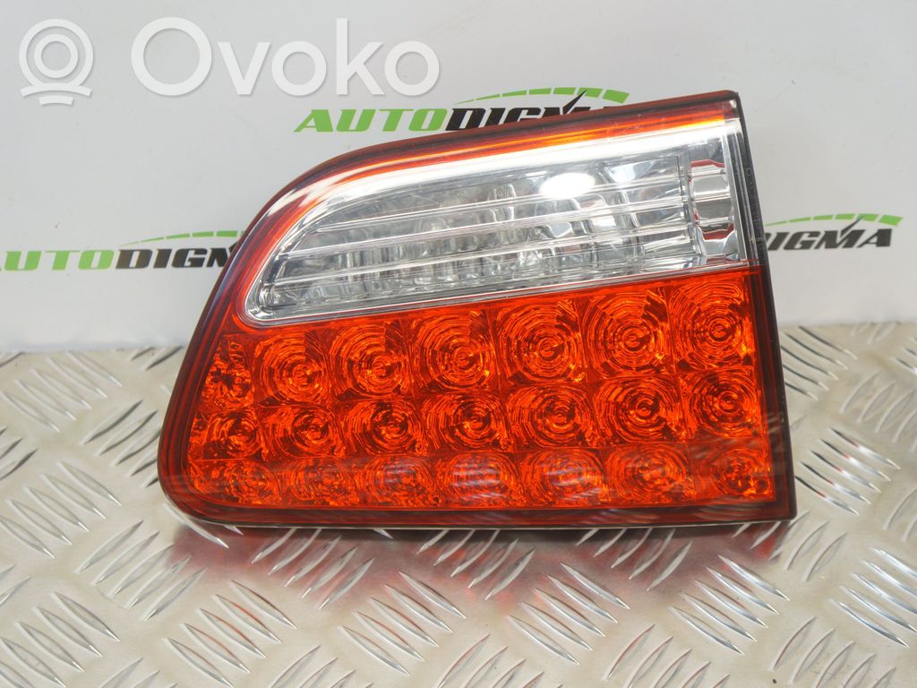 Citroen C-Crosser Takaluukun takavalot 