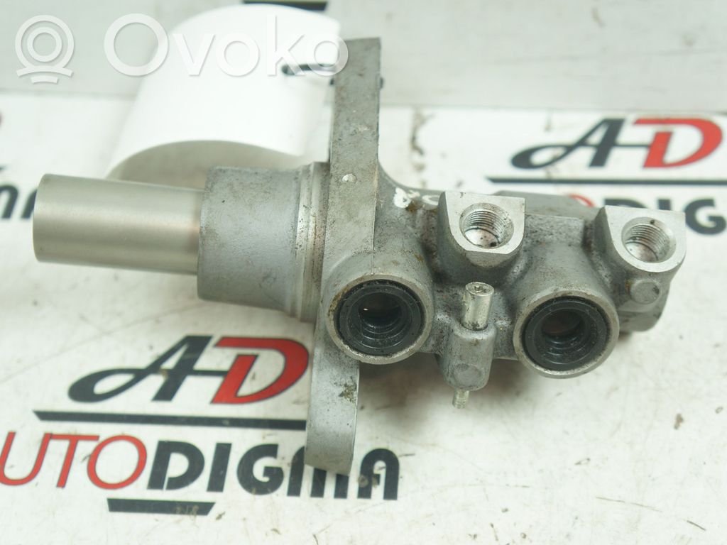 Peugeot 308 Master brake cylinder 