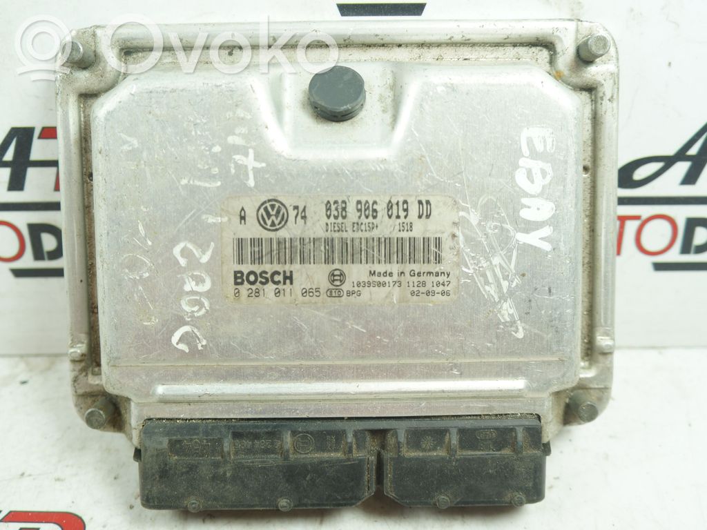 Volkswagen Golf IV Engine control unit/module 