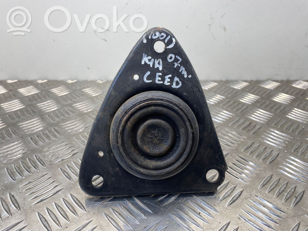 KIA Ceed Engine mount bracket 