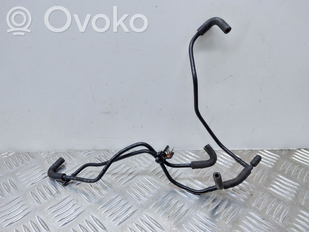 Audi A8 S8 D4 4H Vacuum line/pipe/hose 