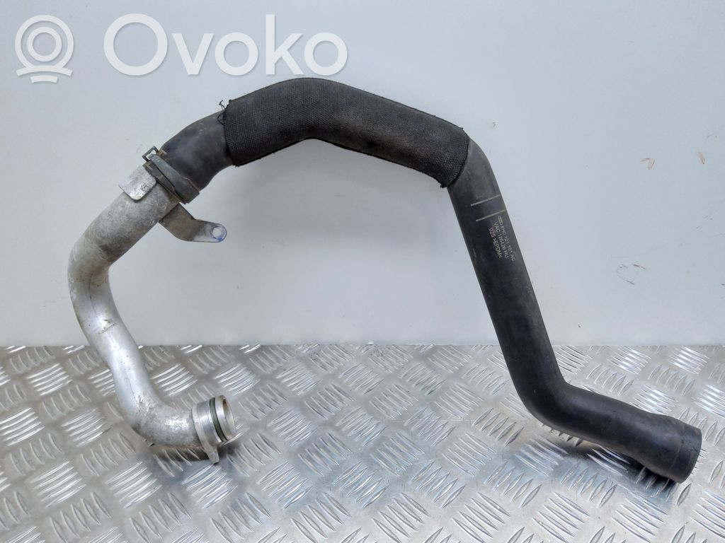 Audi A8 S8 D4 4H Engine coolant pipe/hose 