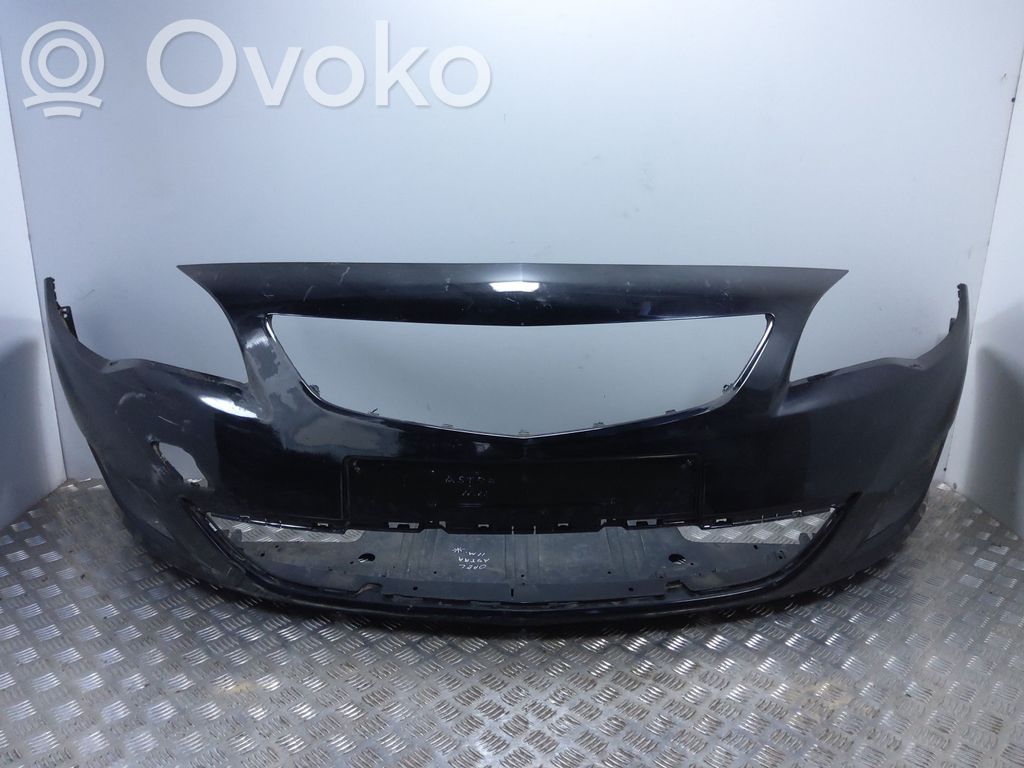 Opel Astra H Zderzak przedni 