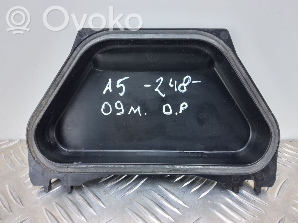 Audi A5 8T 8F Priekšējā luktura vāks 