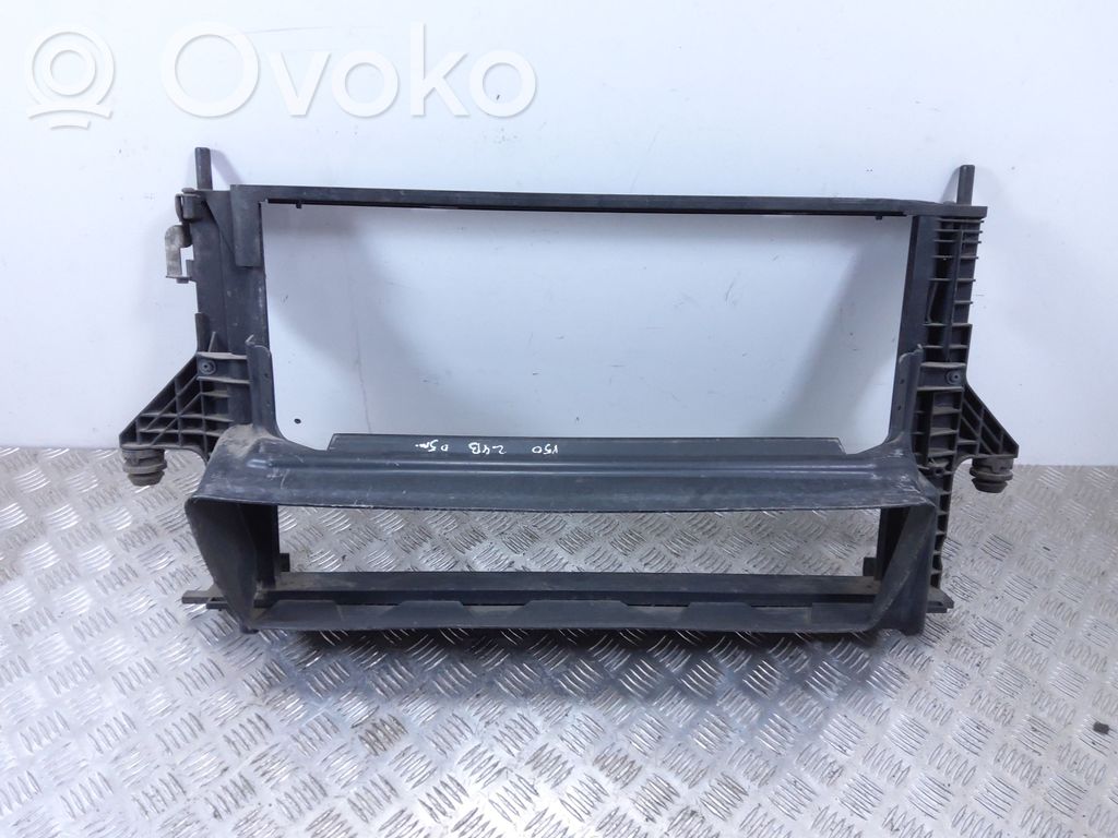 Volvo V50 Панель радиаторов 