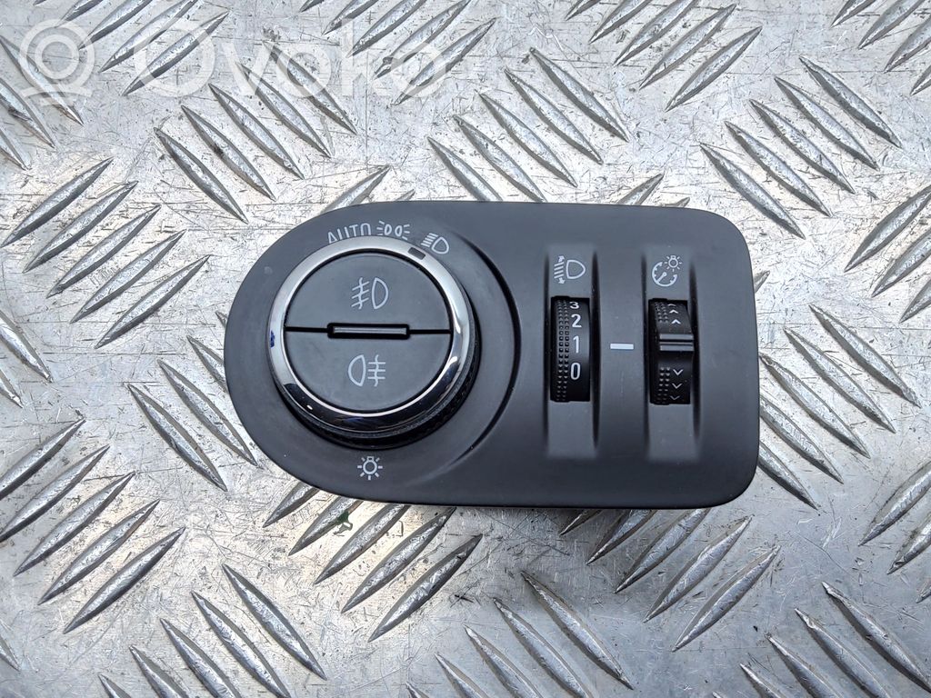 Opel Astra K Light switch 